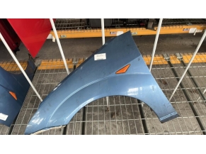105666276-663e96d0-6bc3-48e4-95fa-3cf182b55fcc-Piece-Aile-avant-gauche-1350732-FORD-FOCUS-1-0250ec2830652b3cc168289065097b5193d679812c6af706f54f0aa966a797f0_m.jpg