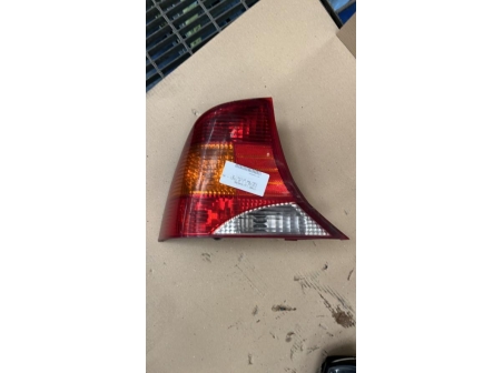 105666303-cdb4de16-f10d-4d06-92f2-1fae23a45608-Piece-Feu-arriere-principal-gauche-feux-1150022-FORD-FOCUS-1-b701c985293f3cebe621d1c1313accbd88f0ad8e705512c160cf6c7be7bd49f6_m.jpg 105666303-cdb4de16-f10d-4d06-92f2-1fae23a45608-Piece-Feu-arriere-principal-gauche-feux-1150022-FORD-FOCUS-1-b701c985293f3cebe621d1c1313accbd88f0ad8e705512c160cf6c7be7bd49f6_m.jpg