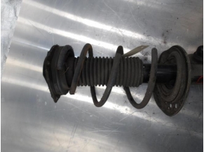 105661396-370bb6e8-f775-40ae-938d-54d769275b2a-Piece-105661396-Amortisseur-avant-gauche-E4303-1KCVA-NISSAN-JUKE-1-PHASE-1-15-DCI-8V-TURBO-278f4bdb0dca8a07a5470aeefeb319f48ed4658b5fb5b2d5c17eb6eabc30ba41_m.JPG 2