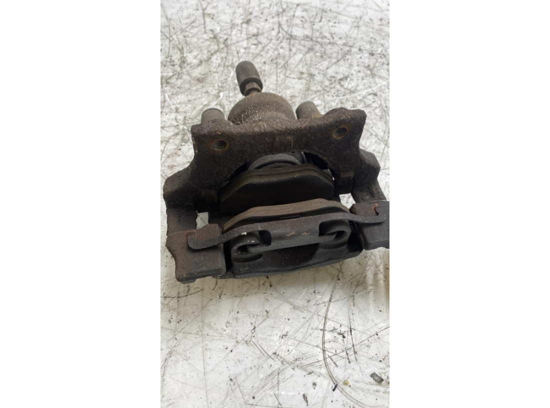 105651959-708e49b2-6322-4843-b3cb-37ae8bad2ce3-Piece-Etrier-arriere-droit-freinage-34216769102-BMW-SERIE-3-E90-PHASE-1-106ad39f47210e18e7b88106cb86f15a4208f9a7d242816d96325ee837754a8f_m.jpg 105651959-708e49b2-6322-4843-b3cb-37ae8bad2ce3-Piece-Etrier-arriere-droit-freinage-34216769102-BMW-SERIE-3-E90-PHASE-1-106ad39f47210e18e7b88106cb86f15a4208f9a7d242816d96325ee837754a8f_m.jpg