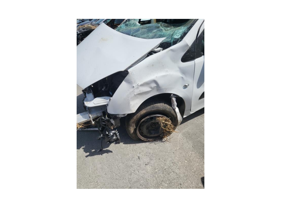 Vehicule-CITROEN-BERLINGO%202%20PHASE%203-2015-d91b5d35b19e3eaf1fd20fd1c7119f8fcca71b506f7b18dd5b4f4aab4c976f26_m.jpg Vehicule-CITROEN-BERLINGO%202%20PHASE%203-2015-d91b5d35b19e3eaf1fd20fd1c7119f8fcca71b506f7b18dd5b4f4aab4c976f26_m.jpg