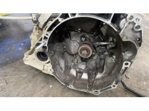 110112005-876f37d6-507a-4d64-83c3-d849a5857784-Piece-Boite-de-vitesses-RENAULT-CAPTUR-1-PHASE-1-1b844212ee45dc7616ec8f1ca02cbfd9054c7c616aa958c47645f6a2f8a64f5b_m.jpg 2