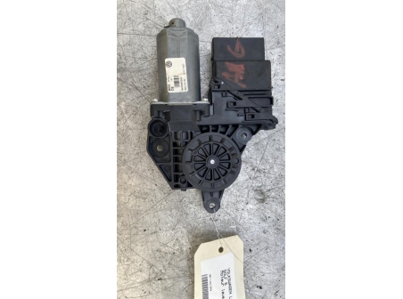 110117578-3d5aea72-d876-4d9d-a261-8600d13a46d7-Piece-Moteur-leve-vitre-arriere-gauche-VOLKSWAGEN-9fd9534856c5f8fd62d8fac0c98680e89868409411945cae14536ecc1c13fef5_m.jpg