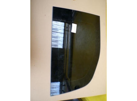 109929166-4d6e57f3-b779-4511-b08b-d49fbfb80717-Piece-109929166-Vitre-arriere-gauche-8569VK-PEUGEOT-PARTNER-2-PHASE-1-16-HDI-16V-TURBO-940c87c3b251585594a0568bc944f9b92fc3bf40ddf422ab9efb0d726801701d_m.JPG
