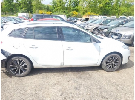 Vehicule-RENAULT-MEGANE%203%20PHASE%202%20BREAK-2013-1bcdf6b10baa89478868ea3bd834bf31293f87039ec99330dda65bff15f27dfc_m.jpg