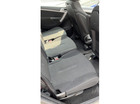 Vehicule-CITROEN-C4%20PICASSO%201-2012-2d217eacc178d70c3e5d9d8b9fa0026c1f8a7b7e2f1e20ee7a850706af806866_m.jpg
