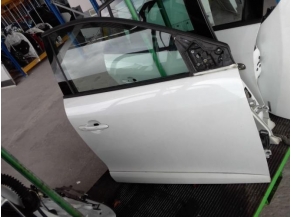 110136556-e3bea857-c319-4248-a184-1d7dda9afcfb-Piece-Porte-avant-droit-RENAULT-818039656441fa77f26118cf35fc90cf355d47026893643b078f7e50ae74fa43_m.jpg