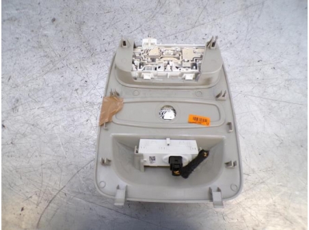 110135364-8e0fbd57-5eee-42ac-a0dc-26365774d759-Piece-110135364-Eclairage-de-plafonnier-RENAULT-CAPTUR-1-PHASE-1-09i-12V-TURBO-TCE-90-d32568355d9877b2cec9fd3fdc788873d10ff2f3bdd8824b795af55b825406b9_m.JPG