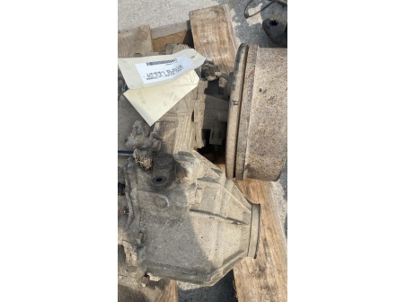 110332867-4fba9422-f05d-41d8-b52d-4fb5ccbbd5d3-Piece-Boite-de-transfert-LAND-ROVER-DEFENDER-1-daeefef0c079f113909b419a615d759e096f02f5a84c6fbd96c17a04ac340a3d_m.jpg