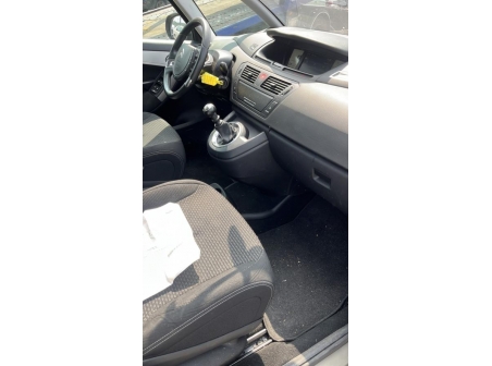 Vehicule-CITROEN-C4%20PICASSO%201-2012-1b43e4cd54f975a799ec2b8a56baf6a6d744b9fbae247283dae4be98e1074f47_m.jpg