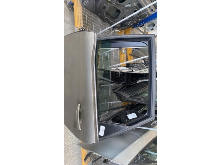 110347845-51e1c2a2-1066-4a43-8a4b-6bb817f9ec80-Piece-Porte-arriere-gauche-9006K5-CITROEN-C4-PICASSO-1-69c610661b61c35eaac569a0352ec4297cacf945bf9709474006da09fc4eadac_m.jpg