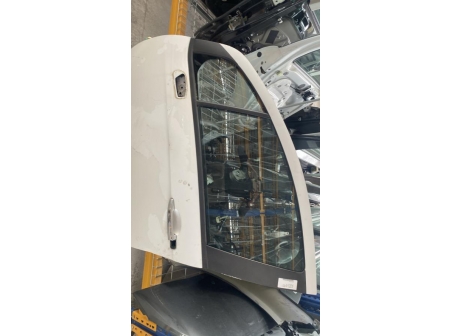 110136366-86e10635-85cc-4e93-8d74-8723f1219a6c-Piece-Porte-avant-gauche-CITROEN-5b10e7c6a6bdde8e364c5c6a933c5f7596340d9470b3b042220f81cd098128c4_m.jpg