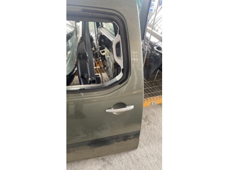 109929159-b8d76ea7-f1ad-477b-82ab-7198bab782af-Piece-Porte-laterale-droit-9831169680-PEUGEOT-PARTNER-2-PHASE-1-7da4e8eb3e87e8791b297d0901c9687e978ea4f6fca082abd6c7e6364fdc11a9_m.jpg