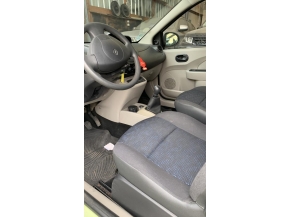 Vehicule-RENAULT-TWINGO%202%20PHASE%201-2009-4f71b1143234aa984077f15e60f7da729a6c58cfd4ada1cf59731ea7ece5bf95_m.jpg 2