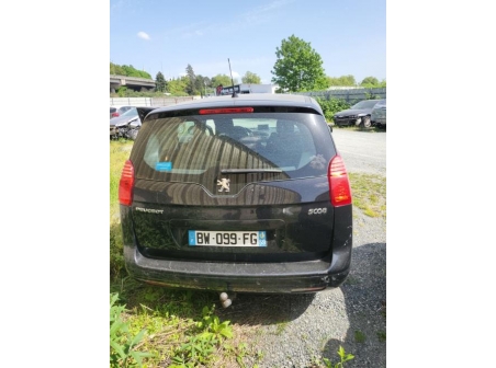 Vehicule-PEUGEOT-5008%201%20PHASE%201-2011-b1c78f20cb328c9ab3cead10a66fcd5dfae974ca4c7a4e15c47722dea7b170c2_m.jpg