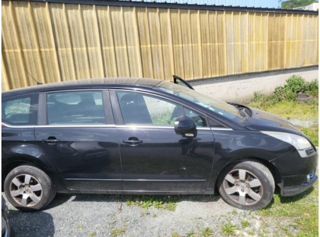Vehicule-PEUGEOT-5008%201%20PHASE%201-2011-f884bf66647dcf4ae841dcba57c3f1d76893ca15bb076e9d78fdf99da62840e1_m.jpg