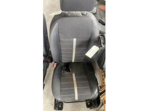 110565719-be081e94-df0d-42e8-9609-cf7b30eb9566-Piece-Interieur-complet-FORD-KUGA-1-51044d013b7e314cee086c25042ef3689a60a7c6805643d34bde690e5e919733_m.jpg 2