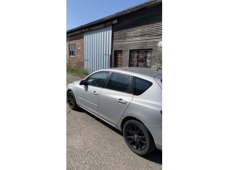 Vehicule-MAZDA-3%201%20PHASE%201-2006-d2825f1e728f61e34bdfa2fc7be78015b01d035a1229b1ce4a62c4715d4a1669_o.jpg