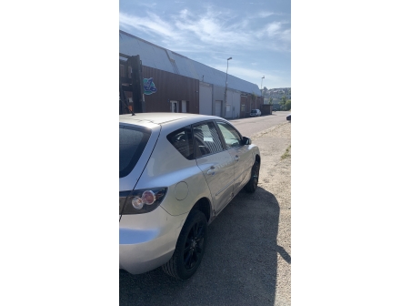 Vehicule-MAZDA-3%201%20PHASE%201-2006-2c8b7c9ca1059634a57da6c92f5a3a153038e98dd99cb395bfbeadaecc270579_o.jpg
