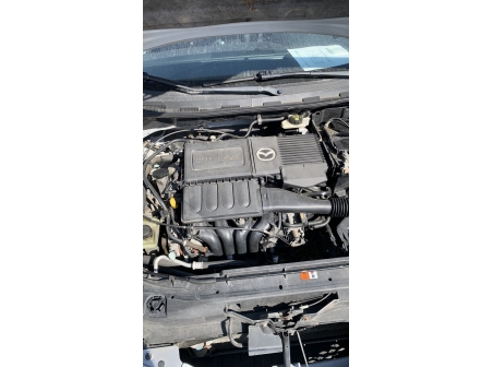 Vehicule-MAZDA-3%201%20PHASE%201-2006-f4d3a3e1f5c66f7654526b018c4b9cd6a4552af4245a80222646ffc0c8e83806_o.jpg