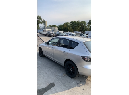Vehicule-MAZDA-3%201%20PHASE%201-2006-f4805302f849519224b44fe5101e430be04baaf1923421e103d8046b1b95b2e3_o.jpg