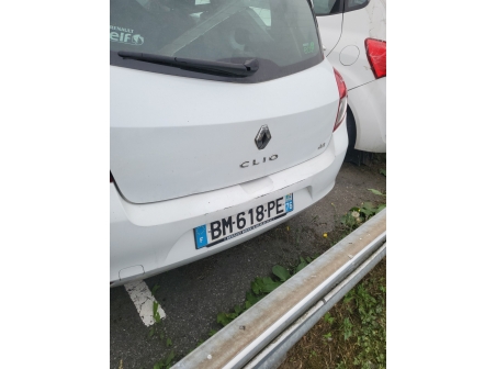 Vehicule-RENAULT-CLIO%203%20PHASE%202-2011-13f23d1fbc8bea1777dc21251486b4bcdb79ea86ecce80fd609eabe2d3c9ab4e_o.jpg