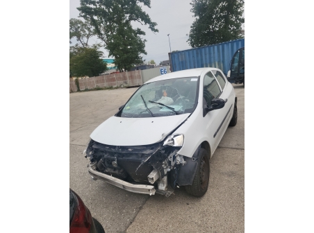 Vehicule-RENAULT-CLIO%203%20PHASE%202-2011-0b70df4612ad9cd59bbb9956da6f434f6ad5c54044cc7788d219f24590c46d20_o.jpg