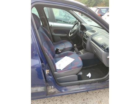 Vehicule-RENAULT-CLIO%202%20PHASE%201-2000-213a9f576f71224cbd0bacc23f0c08b306c4f0e560d25e67bc8e48ea9fd5e4bc_o.jpg