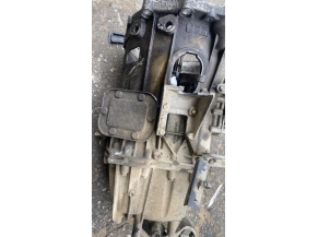 110721646-1b7c8339-4cd2-4ec9-893f-d8328d28a514-Piece-Boite-de-vitesses-IVECO-DAILY-3-6168913fbb98378f74c9e34081a4ce429e1d8036e6e2230d1d3f87a04c408ff6_m.jpg 2