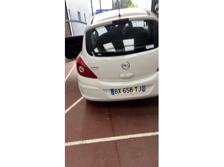 Vehicule-OPEL-CORSA%20D%20PHASE%202-2011-4e796060fcbb91200df4d324617b953adfe926fa710e862b19ea94cf964f43fc_o.jpg