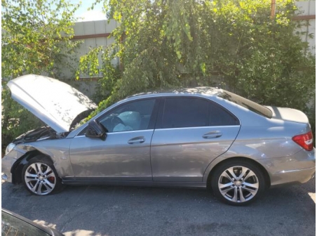 Vehicule-MERCEDES-CLASSE%20C%20204%20PHASE%202-2011-7d63c3ff2ae93272f0751e23f7598a872f6e27b52c01a9b962ba203f56f15740_m.jpg