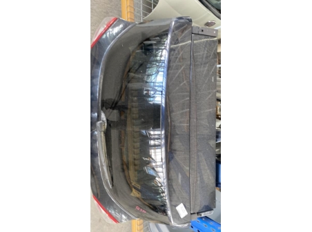 110618845-e0bc6462-7352-4071-8fbd-d9ded86f4e5b-Hayon-arriere-1747663-FORD-KUGA-1-a341807734806e4b9ffd728b7f6186ba6b4fcba439f7813d0bddded7db93e808_m.jpg