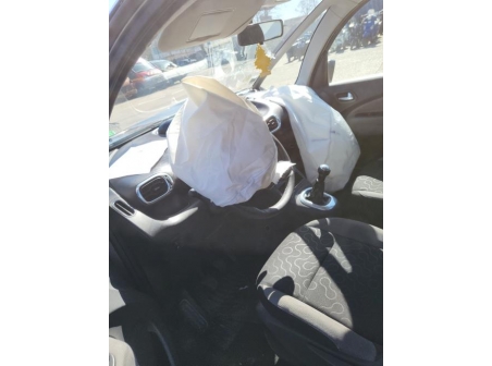Vehicule-CITROEN-C3%20PICASSO%20PHASE%201-2010-98d563e74223d055ec983bf52969fdf9e895eb6614cb8e9d86f2c4fca0f6c8f0_m.jpg