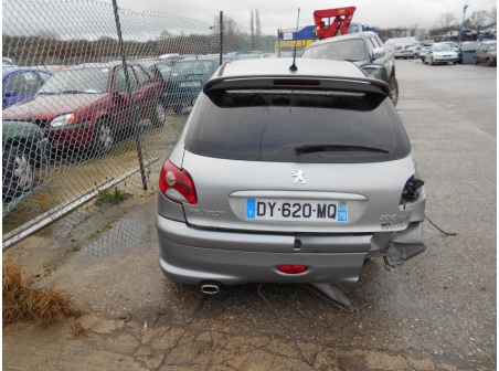 Vehicule-PEUGEOT-206-1-6-2004-79d562f89339c3296530ed0f7c1d1627749bf116b0dd8f831ff3da68e71a41a7.JPG