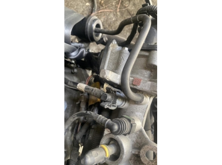 110881234-18fe4005-66fd-48ca-9273-7f7b657004c5-Piece-Moteur-RENAULT-CLIO-3-PHASE-2-939c81c58e92d9b91a895afac47bb1086e93c807e771114754bf6256acbae161_m.jpg