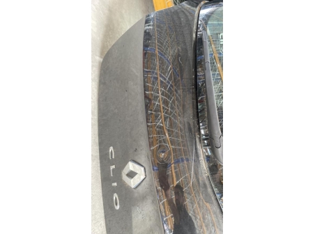 110885437-ce38b286-4542-4777-a928-f81faeed7d55-Hayon-arriere-7751478020-RENAULT-CLIO-3-PHASE-2-8c64509439c12f620540cdf26541cb758ec7a8447363a198a52b02b104f35462_m.jpg