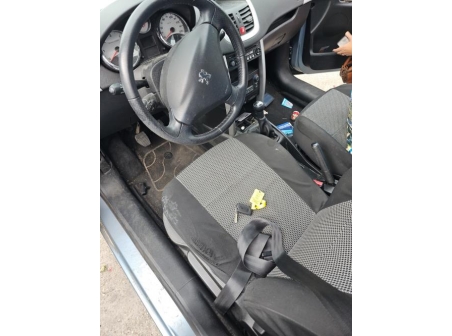 Vehicule-PEUGEOT-207%20PHASE%202-2010-305fd85632b3465bcfa4101d192a3557c4c31108eadf6d361640c0b0d805b229_m.jpg