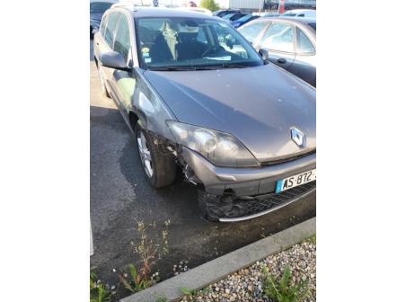 Vehicule-RENAULT-LAGUNA%203%20PHASE%201%20BREAK-2010-6a08ecd55a69ddd4bdf05becc36ad69b3dcae62b906af618e78013534ed29440_m.jpg