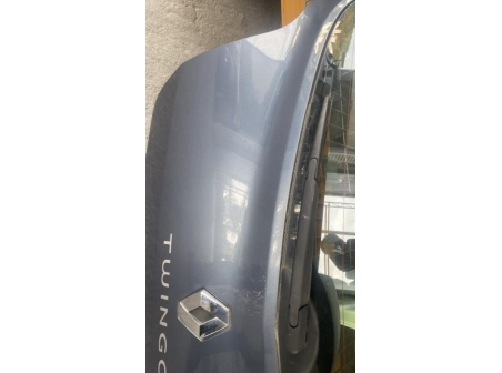 110886323-0ec52864-0eb4-4e5e-8b41-73c56ff159ed-Hayon-arriere-901004681R-RENAULT-TWINGO-2-PHASE-1-6ec246d55dbb642fa466da9485655e4fa25d2de31f5ba1a8c93f56272a56da33_m.jpg