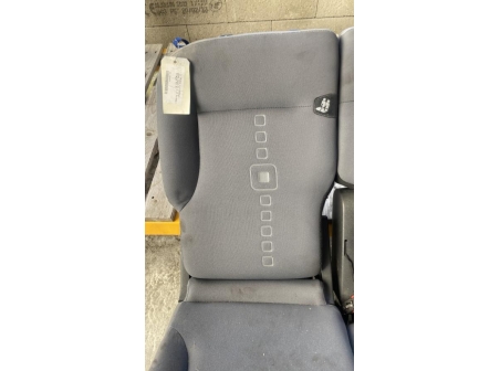 109928495-6a9a1fd3-7a1e-4dd3-8abd-a60bffb3f4bf-Piece-Siege-avant-droit-banquette-double-CITROEN-d4d234793d31730dca5b665394535635e314e0405c395a445d5210925336b0b7_m.jpg