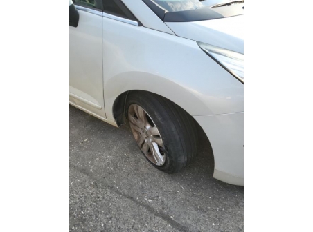 Vehicule-PEUGEOT-5008%201%20PHASE%201-2012-82bf0b6f2a8e97323d6c943e4e9c4ced0eb018acdfe0a1cd0d4ce00d46f5c69a_m.jpg
