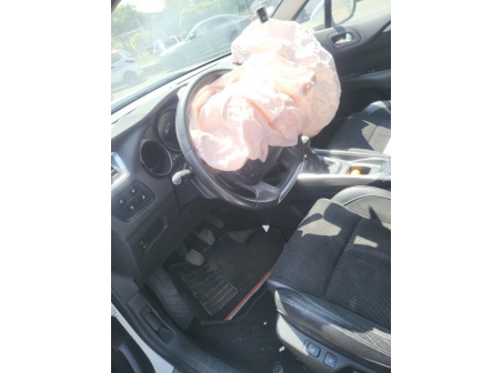 Vehicule-CITROEN-C4%202%20PHASE%201-2011-6b212091f2583f67cec7afcd7f643aeb048b787caf85e63854d783e1c2cffd95_m.jpg