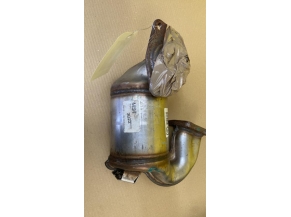111060443-d13104d8-7e18-4114-a707-2b6ad0c52785-Piece-Catalyseur-echappement-RENAULT-CLIO-2-PHASE-2-a0ececf5cf1c96291c549491146198ce6650651a27ea9b9cc2f57ad3db91ef37_m.jpg