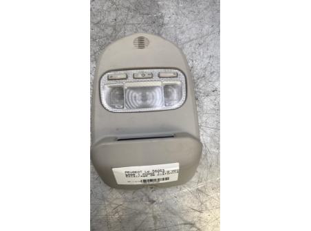 111217284-0797a5c7-ce2f-420e-a46d-60bccb2db977-Piece-Eclairage-de-plafonnier-PEUGEOT-5008-1-PHASE-1-d55756fa9c72df88067cb5ddc788c983739750ddb48929bc6e49ec64623c6caa_m.jpg