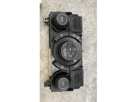 111217402-4300bb9a-feca-4ad7-a4c2-a59e80878be6-Piece-Commande-chauffage-PEUGEOT-5008-1-PHASE-1-518cd99dd45277c873560b36a164e694fb37b48dd144ca13ff877597bcba855e_m.jpg