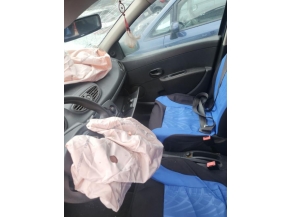 Vehicule-RENAULT-CLIO%203%20PHASE%202%20BREAK-2009-09c872c8b4f8d09cd81a2727ba395d77d472b66a45ce5d600d1399d0c616bdcf_m.jpg 2