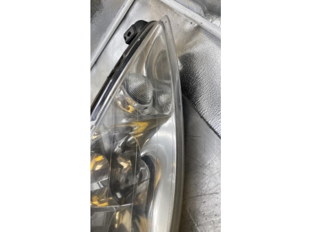 111237228-dc8ee160-eee3-451c-a911-f6af8e886fe0-Piece-Optique-avant-principal-droit-feuxphare-PEUGEOT-206-PHASE-2-9b1b4c5830f0b696e3aff7563e52f1298b7e25fa03aa03d1b2c3e4969a035537_m.jpg