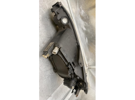 111237228-1e0b328e-e139-444b-9ef9-6622fbfe1994-Piece-Optique-avant-principal-droit-feuxphare-PEUGEOT-206-PHASE-2-56004bca1163484c481f166c5003d15a61cb4b02c827a331465daf8a9c1ac932_m.jpg