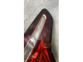 111263648-5ddea36b-b5c6-4e69-b738-506daef61887-Piece-Feu-arriere-principal-droit-feux-CITROEN-C4-PICASSO-1-65660aa09313e068b803758cf8d6b719f5d89880201bb014fe0cd335e63004ae_m.jpg 2