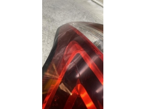 111263761-a6ca5856-fd36-4440-9505-718d9092ab91-Piece-Feu-arriere-principal-gauche-feux-6350LQ-CITROEN-C4-PICASSO-1-588ae65a39105e93d6b9c8e1a083eae207e110e9c0534c7e938816ca29d0846b_m.jpg 2